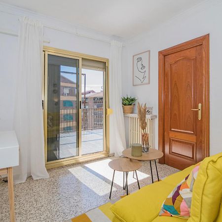 شقة Avenida Del Sur Retreat Con Terraza غرناطة المظهر الخارجي الصورة