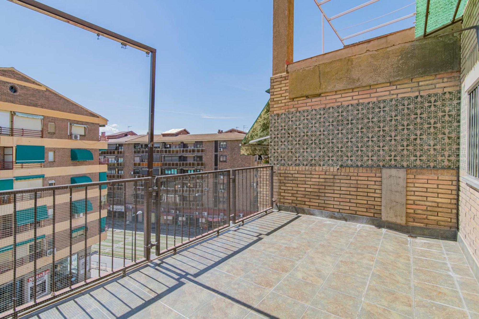 شقة Avenida Del Sur Retreat Con Terraza غرناطة المظهر الخارجي الصورة